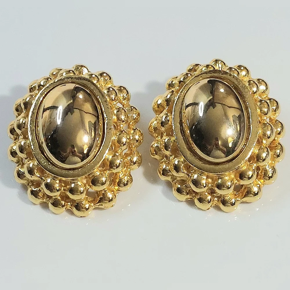 Vintage Graziano Large Gold Clip On Earrings - Picture 1 of 6